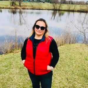 Meet your Posher, Selime